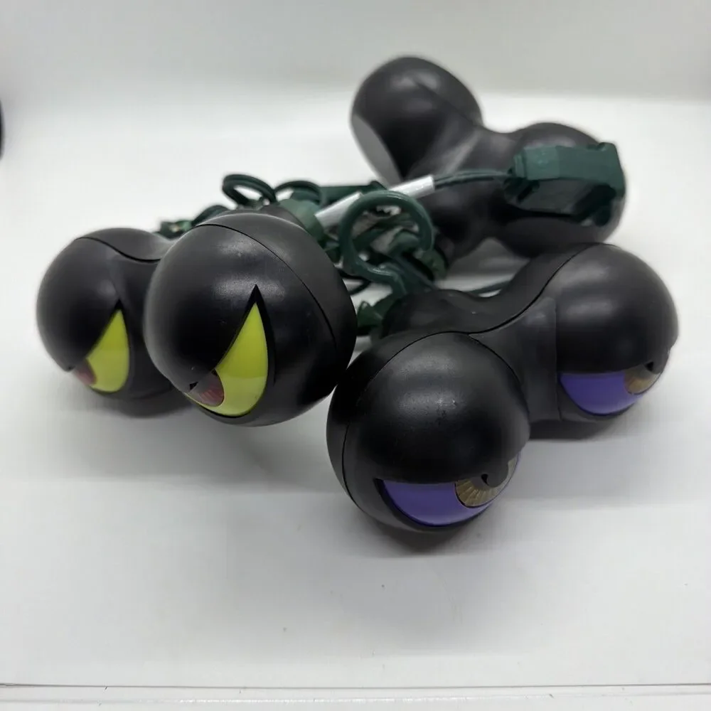 Halloween Peep n' Peepers Set of 3 Spooky Flashing Eyes Indoor & Outdoor